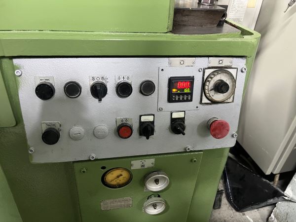 Alman malı PEE WEE 25 ton Açılı Vida Ovalama