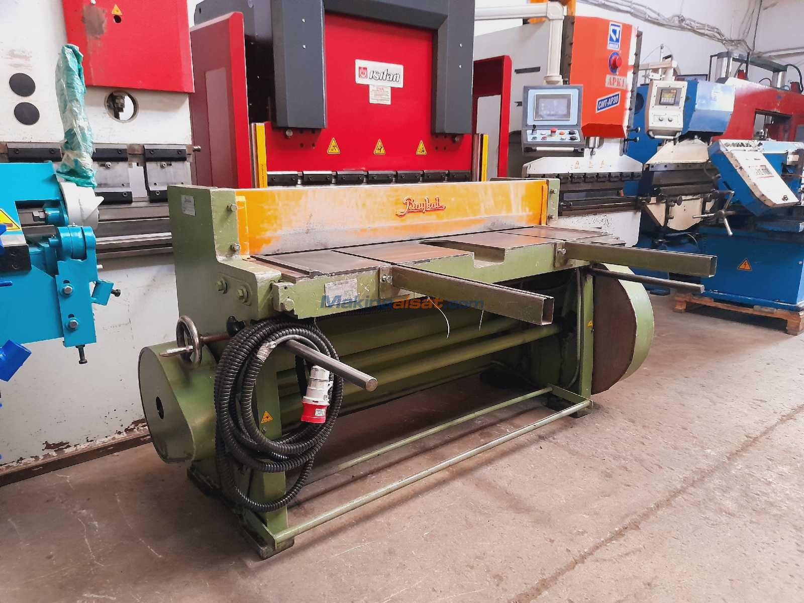 BAYKAL MGA 1260 X 2,5 MOTORLU GİYOTİN MAKAS
