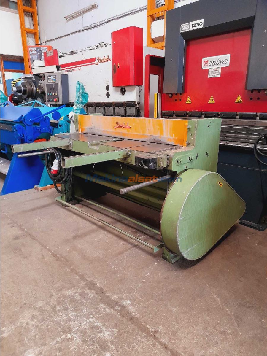 BAYKAL MGA 1260 X 2,5 MOTORLU GİYOTİN MAKAS