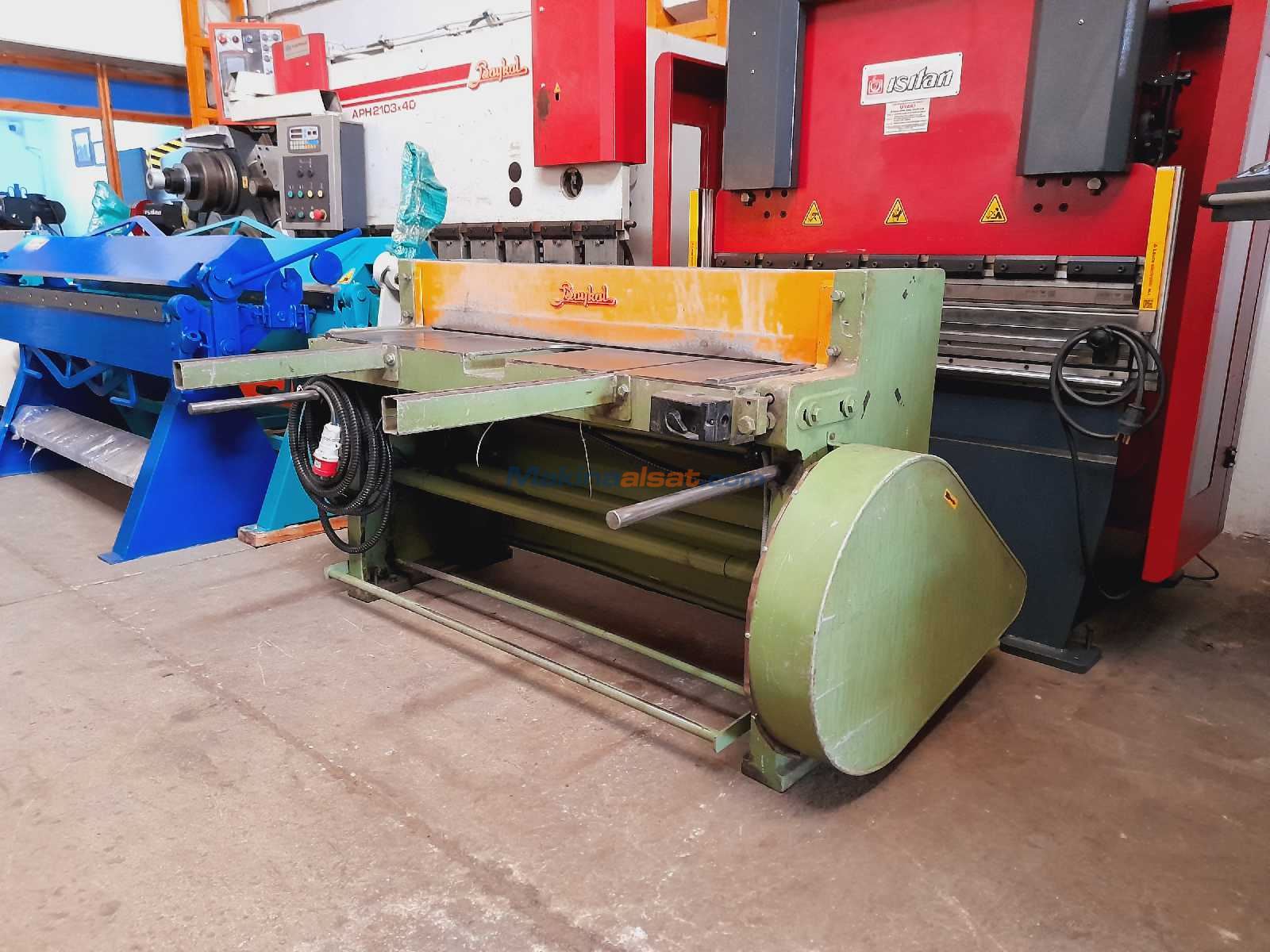 BAYKAL MGA 1260 X 2,5 MOTORLU GİYOTİN MAKAS