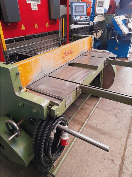 BAYKAL MGA 1260 X 2,5 MOTORLU GİYOTİN MAKAS