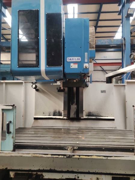 Dahlih MCV-2100 CNC Dikey İşleme Merkezi