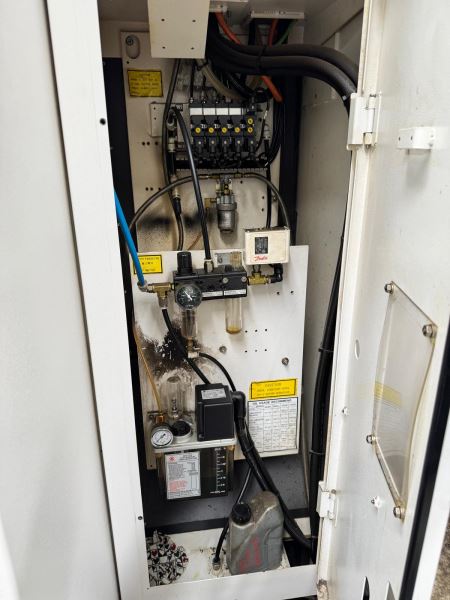 DV1000 CNC Dik İşlem