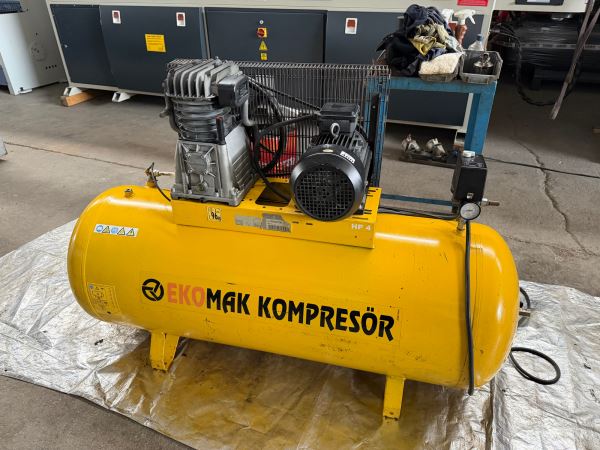 SIFIR AYARINDA 2019 MODEL ECOMAK 300 LİTRE İTALYAN KAFA KOMPRESÖR