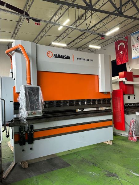 ERMAKSAN 3100X220 TON CNC ABKANT PRES