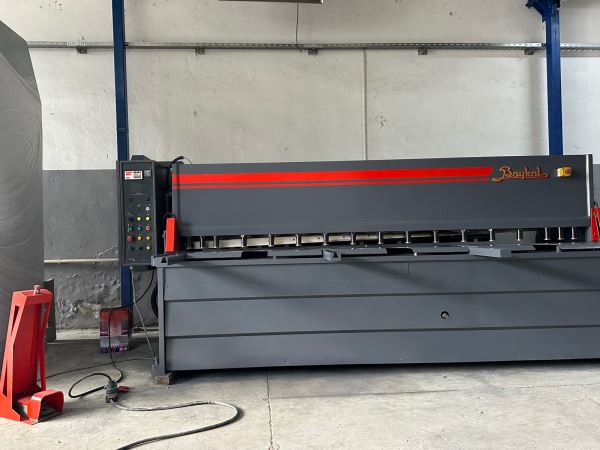 HGL3006 HİDROLİK GİYOTİN MAKAS