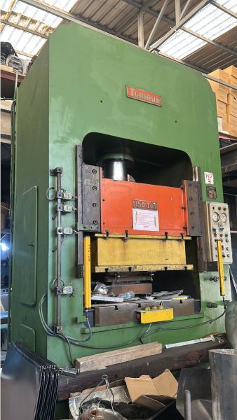 Tomruk 150 Ton Çift Tesirli Hidrolik Pres