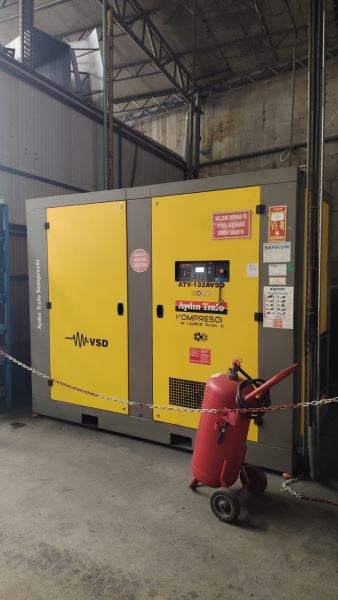 AYDIN TRAFO Vidalı Hava Kompresörü