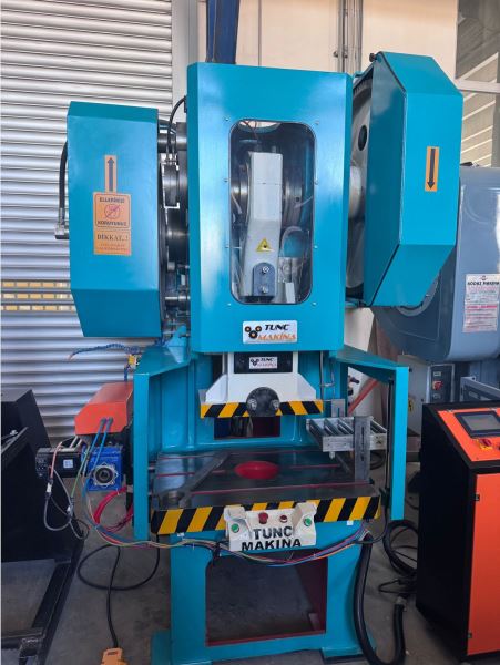 120 TON EKSANTRİK HAVA KAVRAMALI PRES