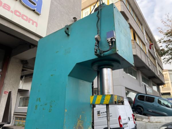 50 TON C TİPİ HİDROLİK PRES