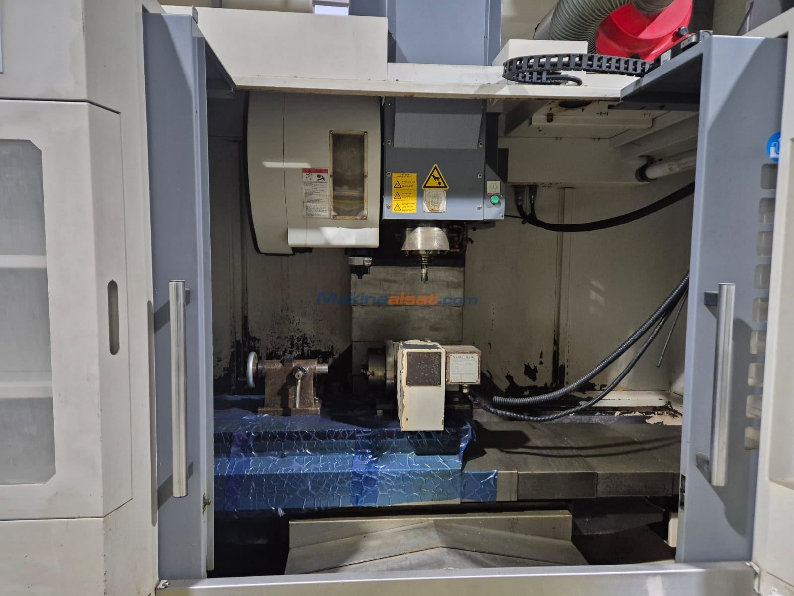 AKIRA SEIKI V4 2012 MODEL CNC Dik İşlem