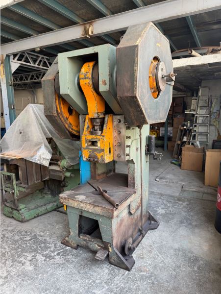 HİCO 80 TON TEMİZ FAAL 2.EL EKSANTRİK PRES