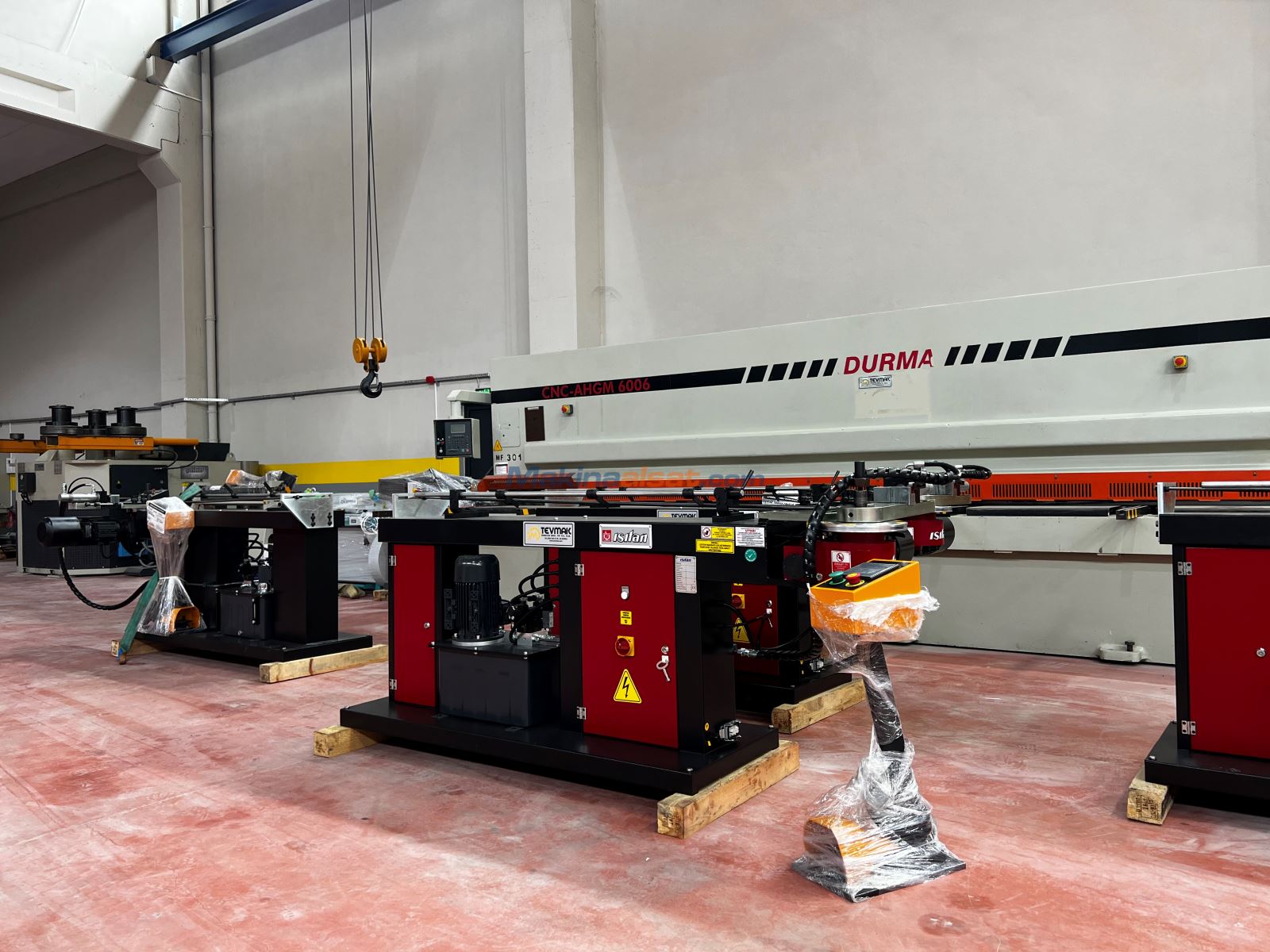 ISITAN SFB 32-HD HİDROLİK VE PLC KONTROLLÜ MALAFALI BORU BÜKME