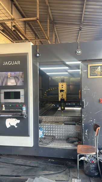 JAGUAR YERLİ MALI 1500 x 3000 MM ÇİFT TABLA 3 KW FIBER LAZER