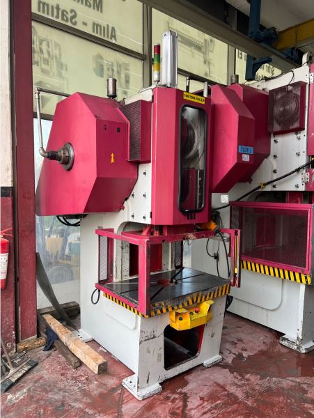 ÖZ-SAN 100 Ton Hava Kavramalı Pres