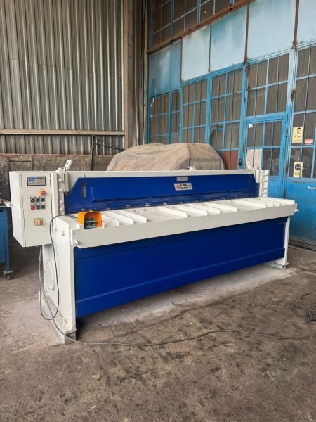 BURNET 2,5 METRE 4mm REDÜKTÖRLÜ GİYOTİN MAKAS