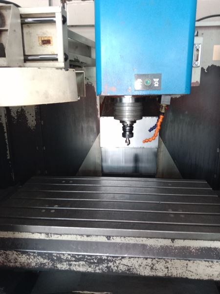 1000 lik CNC Dik İşlem Merkezi