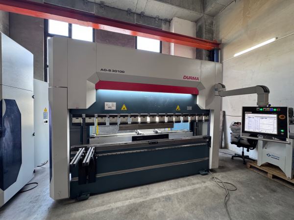 DURMA AD-S 30100 6 EKSEN CNC ABKANT