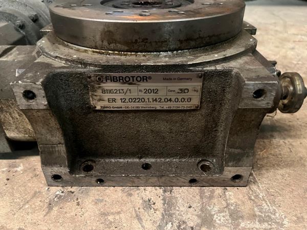 FİBRATOR EM 32 DÖNER TABLALAR