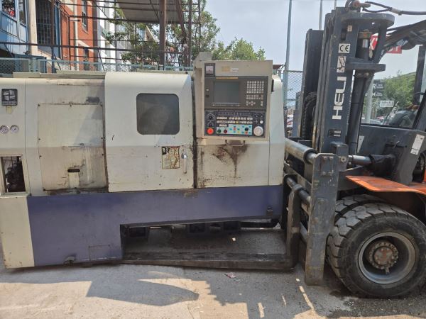 Hwacheon Hi-Eco 21HS CNC Torna