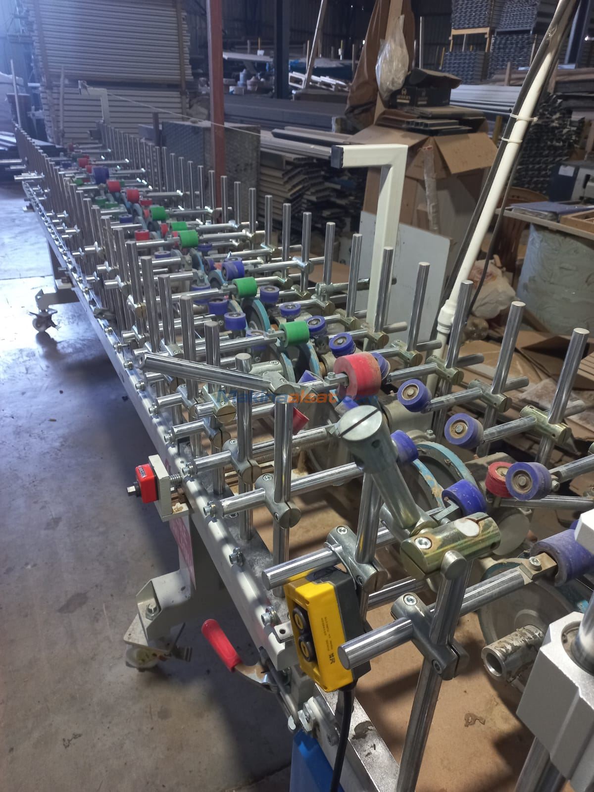 VEP 350 KL6,5-WMP PUR-PO-EVA TUTKALLI KASETLİ 2,5+4 M KASA PERVAZ SARMA