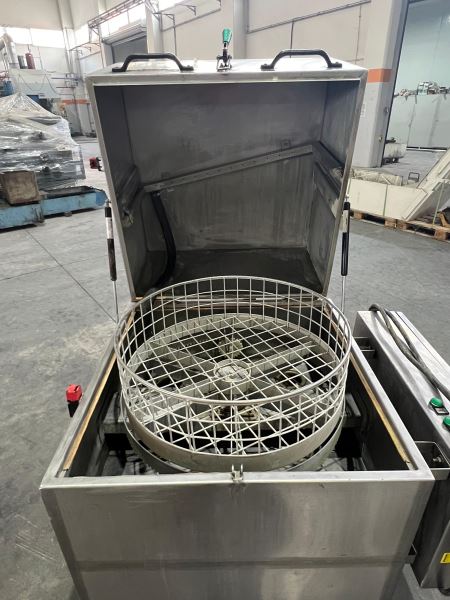 PURE SOLVE OTOMATİK PARCA YIKAMA MAKİNASI