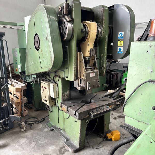 ŞAHİN MARKA 100 TON DÖKÜM GÖVDE EKSANTRİK PRES