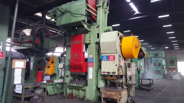 1200 Ton Vidalı Friksiyon Pres