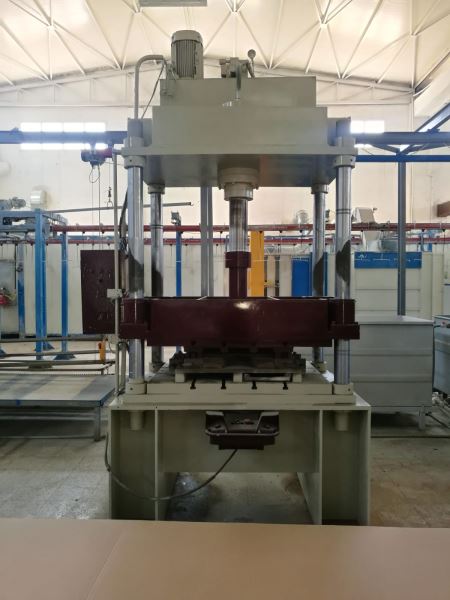 150 Ton Geniş Tabla 4 Kolonlu Hidrolik Pres