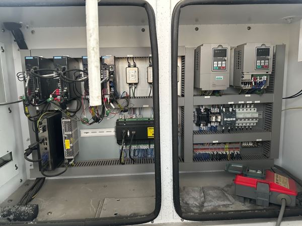 3 Eksenli 2 Kafalı CNC Alüminyum İşleme