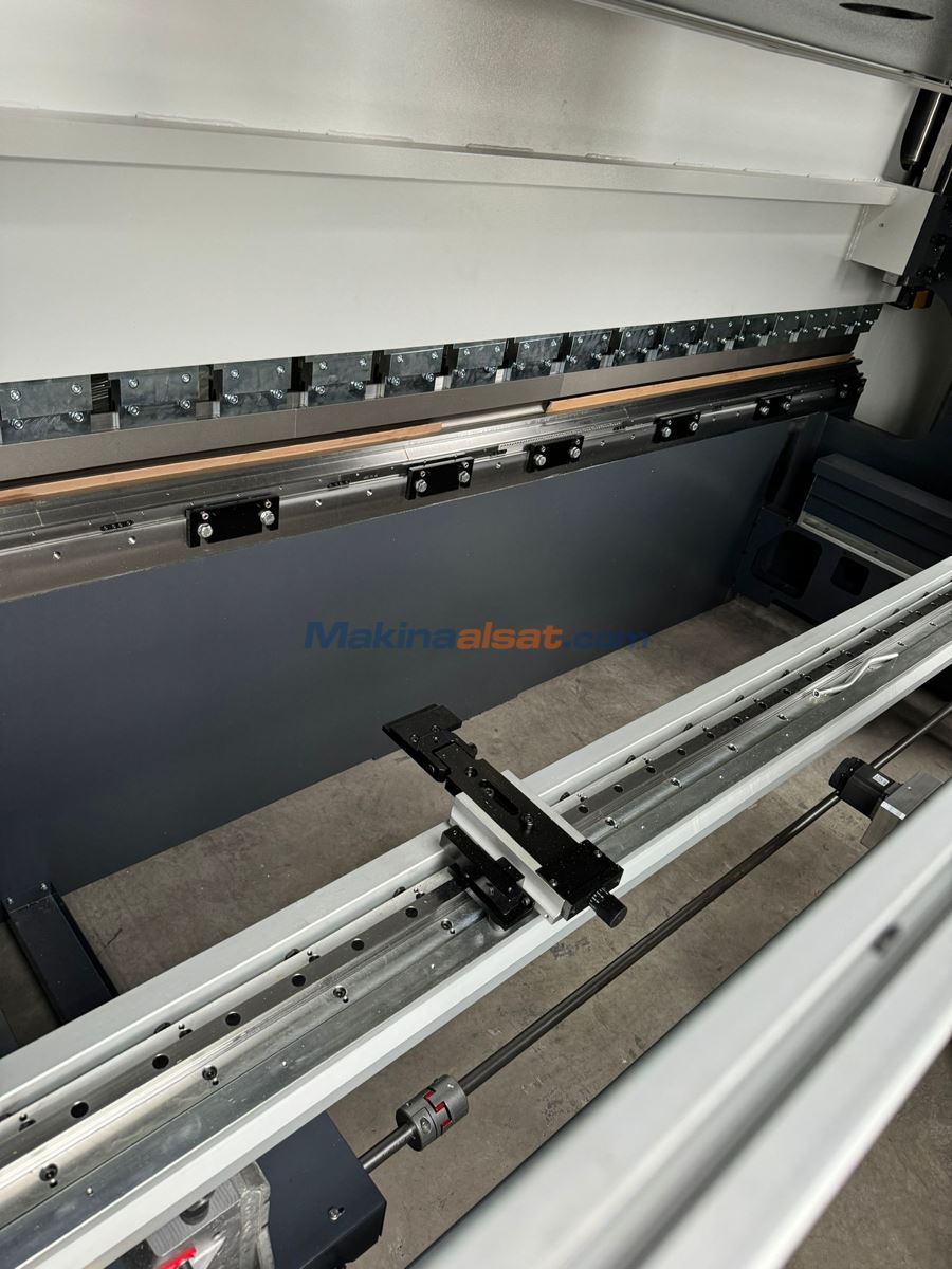 DENER 4100 x 220 TON CNC ABKANT