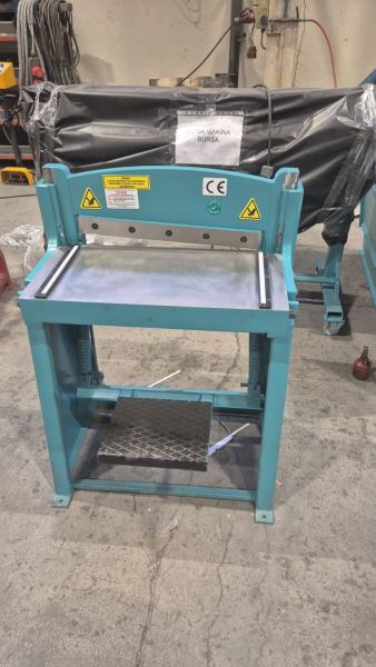 55 CM PEDALLI GİYOTİN MAKAS