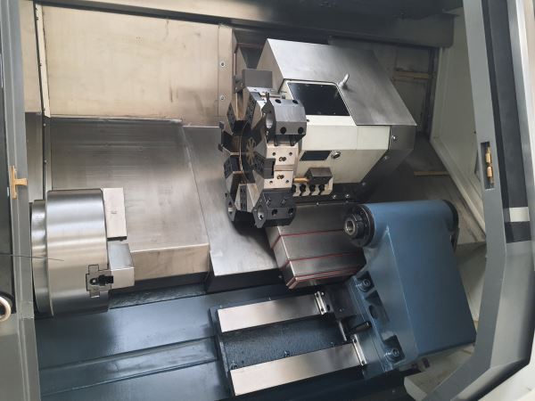 Stokta Hazır Favory TCK 40 - 8 inç Cnc Torna
