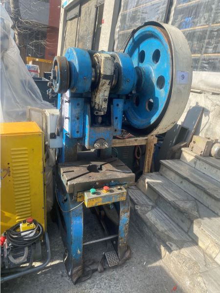 30 TON EKSANTRİK PRES