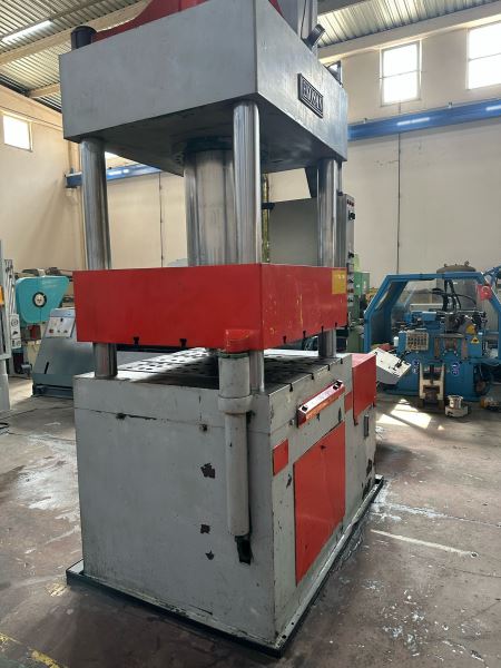 400 TON ÇİFT TESİRLİ HİDROLİK PRES