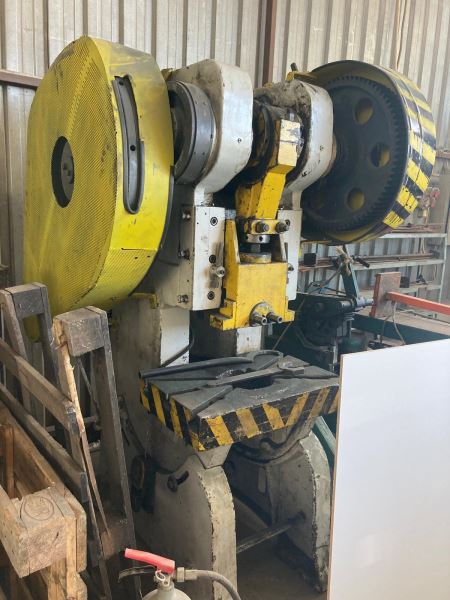 60 Ton C tipi Eksantrik Pres