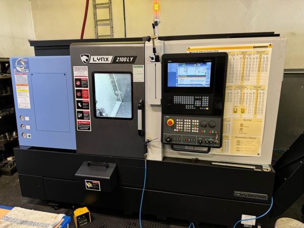 CNC lathe DOOSAN Lynx 2100 LYB