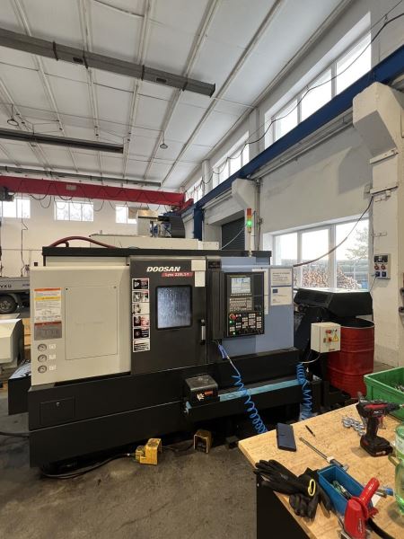 CNC lathe DOOSAN LYNX 220 LSYA