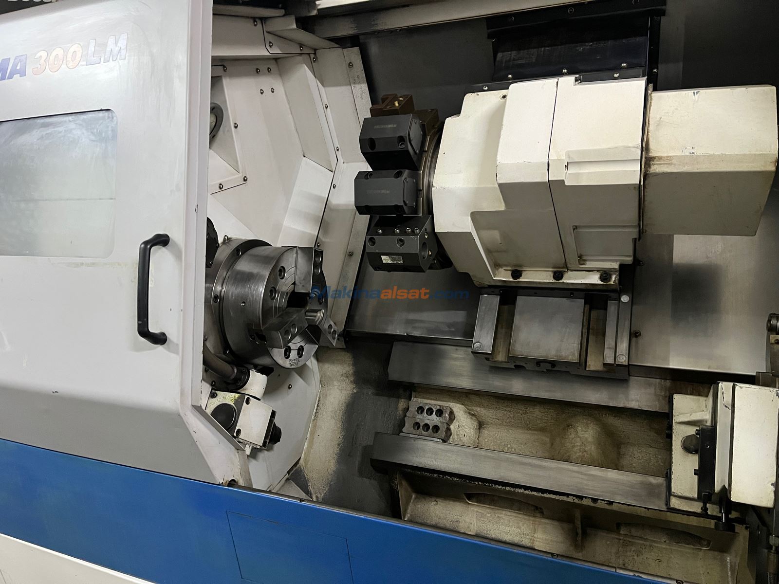 Satılık ikinci el DOOSAN 300 LMC C Eksenli Ara Yataklı CNC TORNA