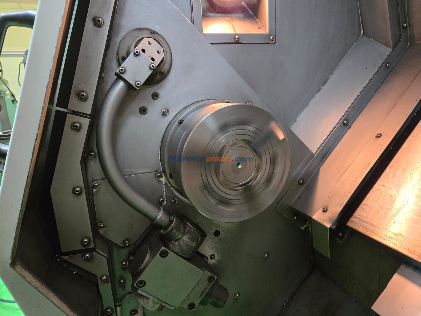 Doosan Puma 300LMB C eksen 6 Canlı takım CNC Torna