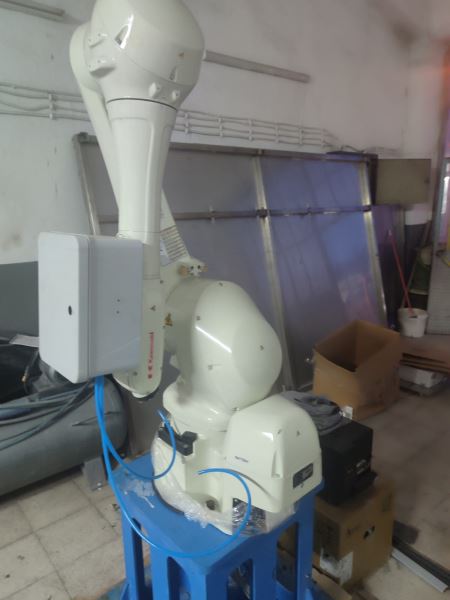 KAWASAKI R13N  ROBOT KOL