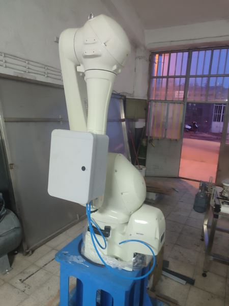 KAWASAKI R13N  ROBOT KOL
