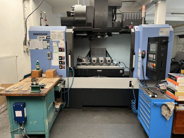 Machining center (vertical) DOOSAN DNM 650 II