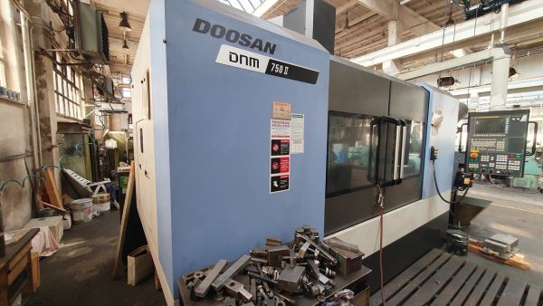 Machining center (vertical) Doosan DNM 750 II