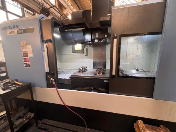 Machining center (vertical) Doosan DNM 750 II