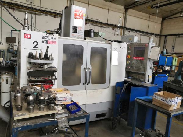 Machining center (vertical) HAAS VF2