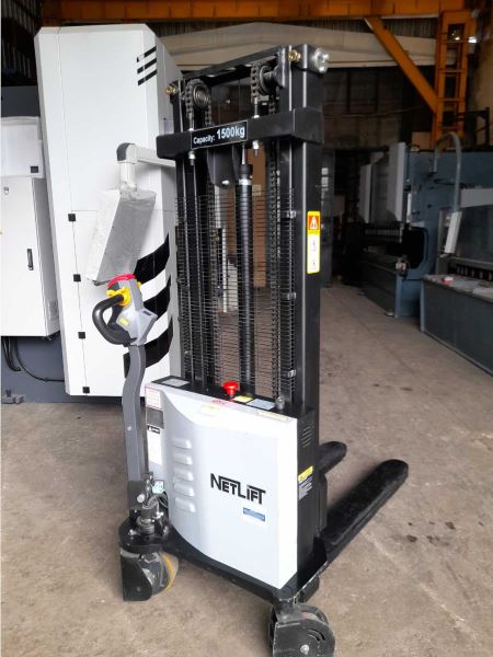 NETLİFT 1.5 TON TAM AKÜLÜ İSTİF MAKİNASI