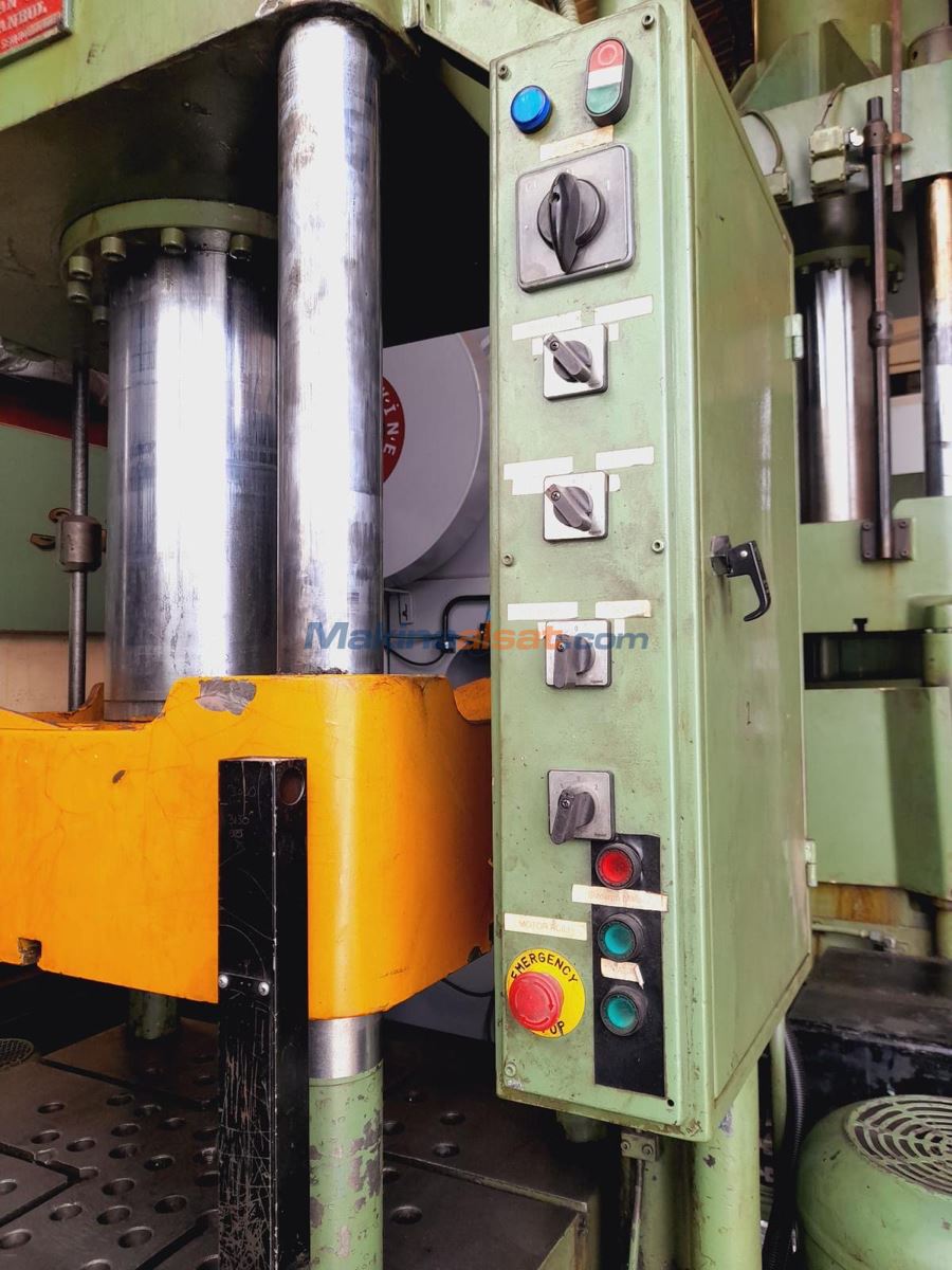 ÖZKOÇ ÇİFT TESİRLİ 180 TON 740 x 510 TABLA HİDROLİK PRES