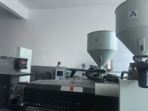 SHE185 ÇİFT RENK PLASTİK ENJEKSİYON