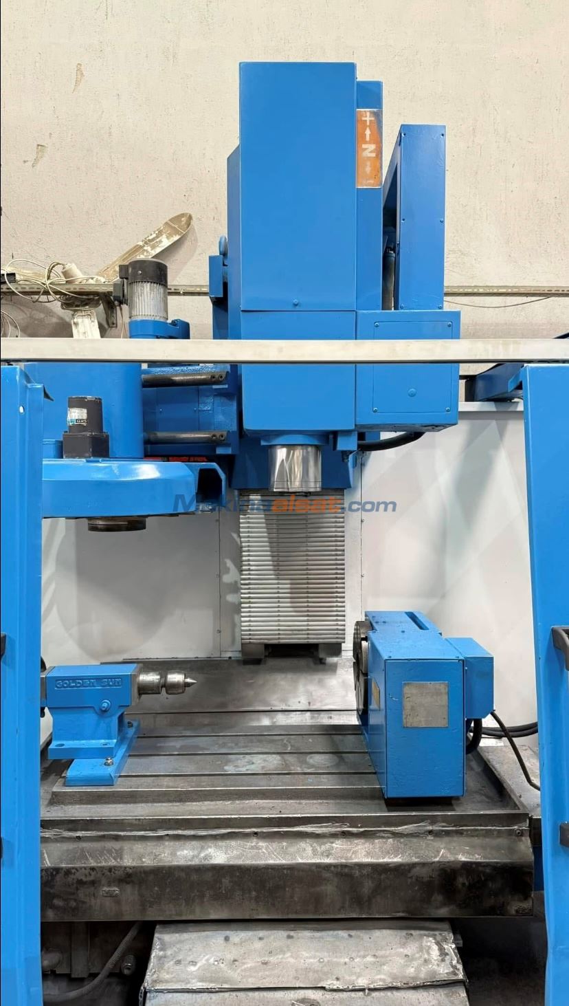 SÜPERMAX FANUK KONTROL DİVZÖRLÜ PUNTALI  İŞLEME MERKEZİ